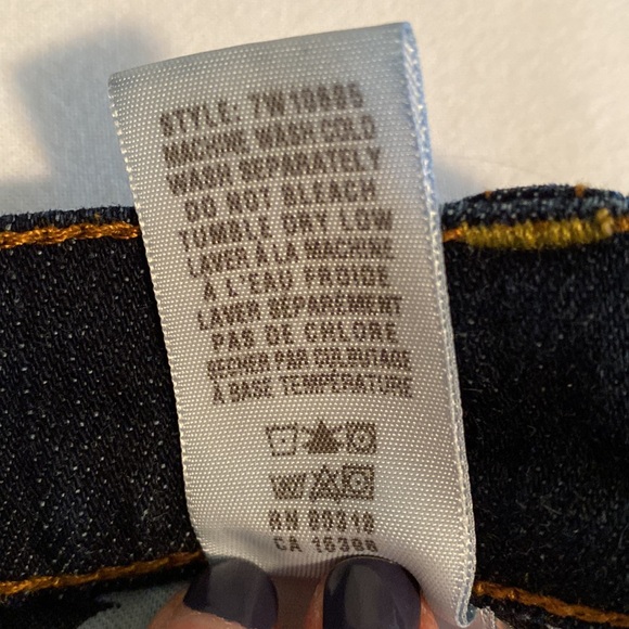 Lucky Brand Danville Classic Rider Crop in Tie Breaker dark wash Size 28 - Picture 9 of 16